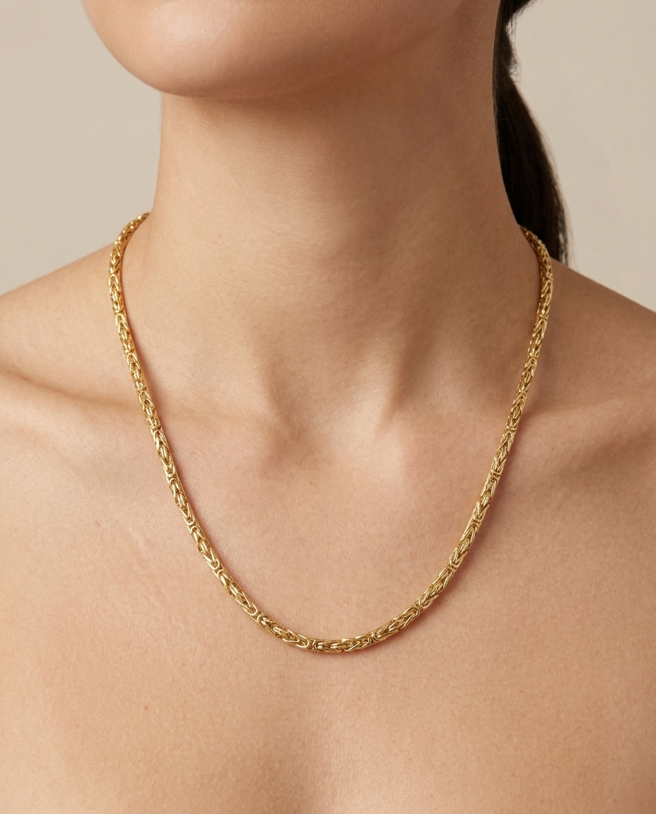 14KT Yellow Gold Necklace on model