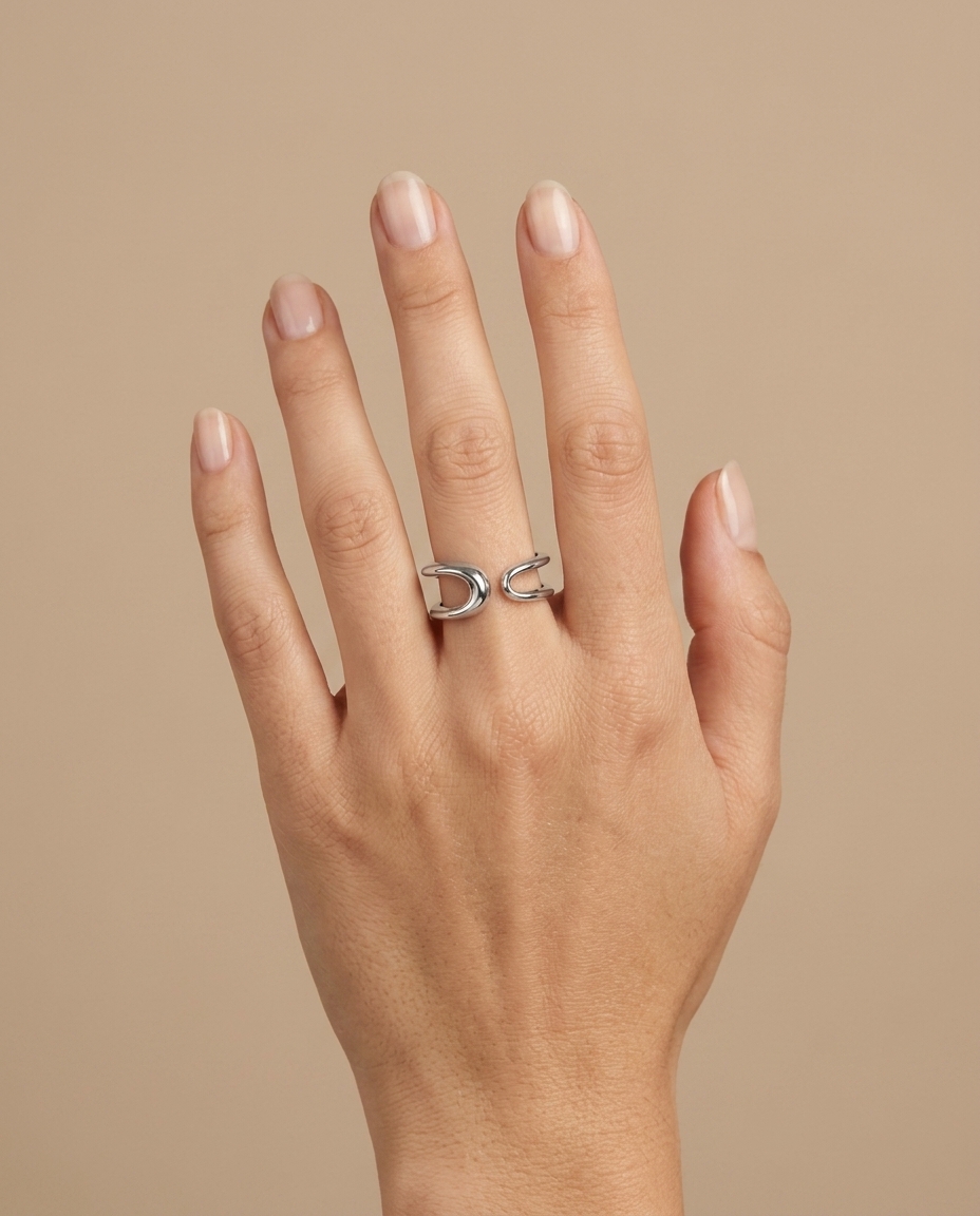14KT White Gold Wrap Around Ring on model