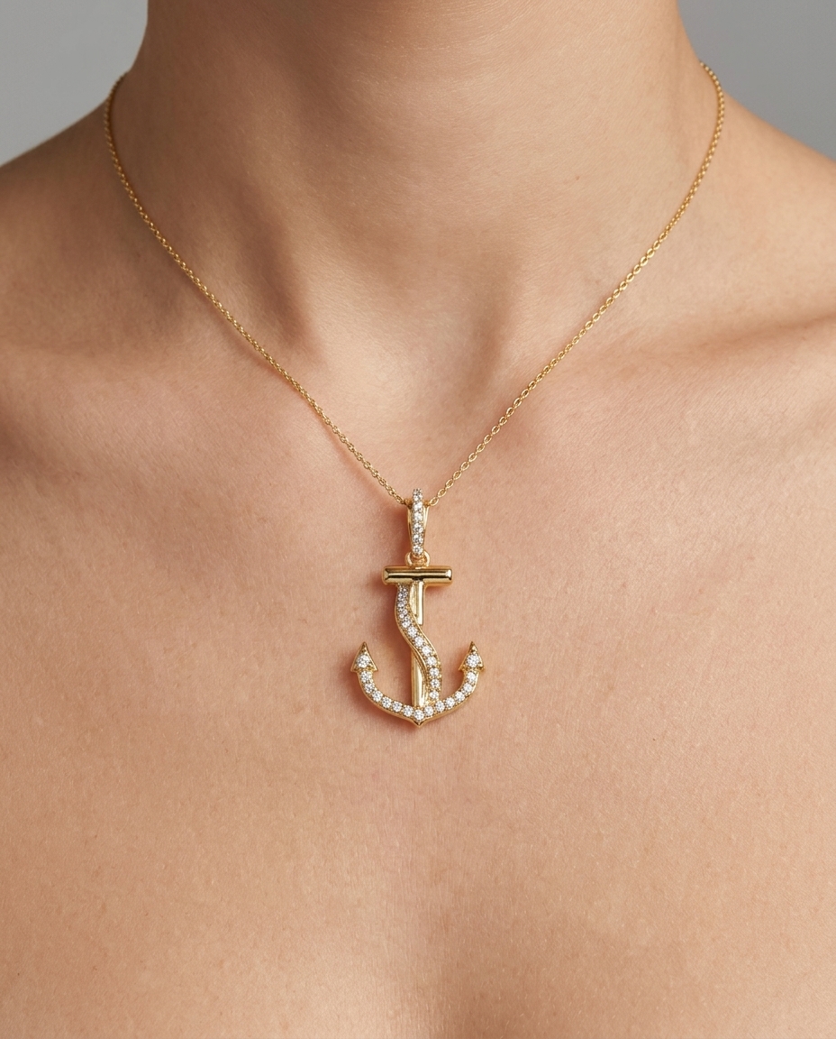 18KT Yellow Gold Diamonds Pendant on model