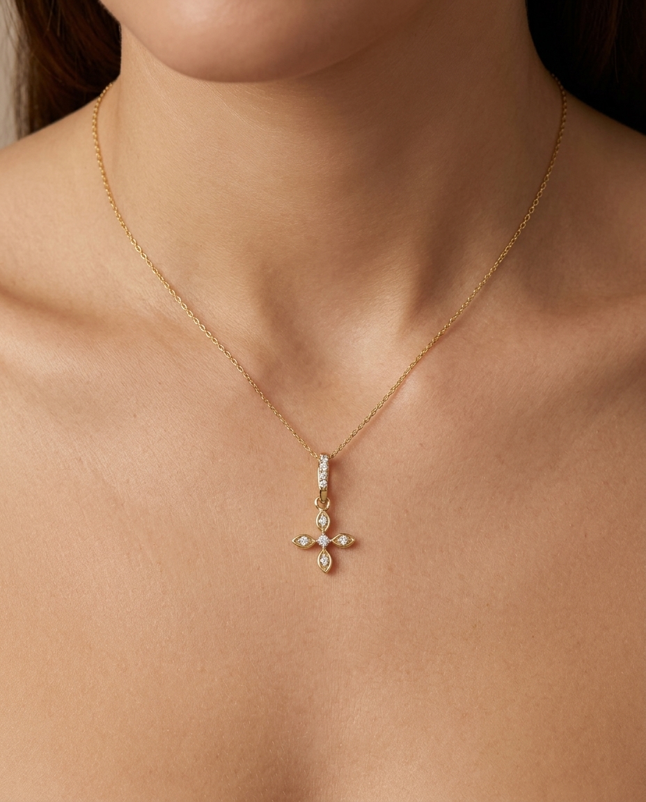 14KT Yellow Gold Diamonds Pandent on model