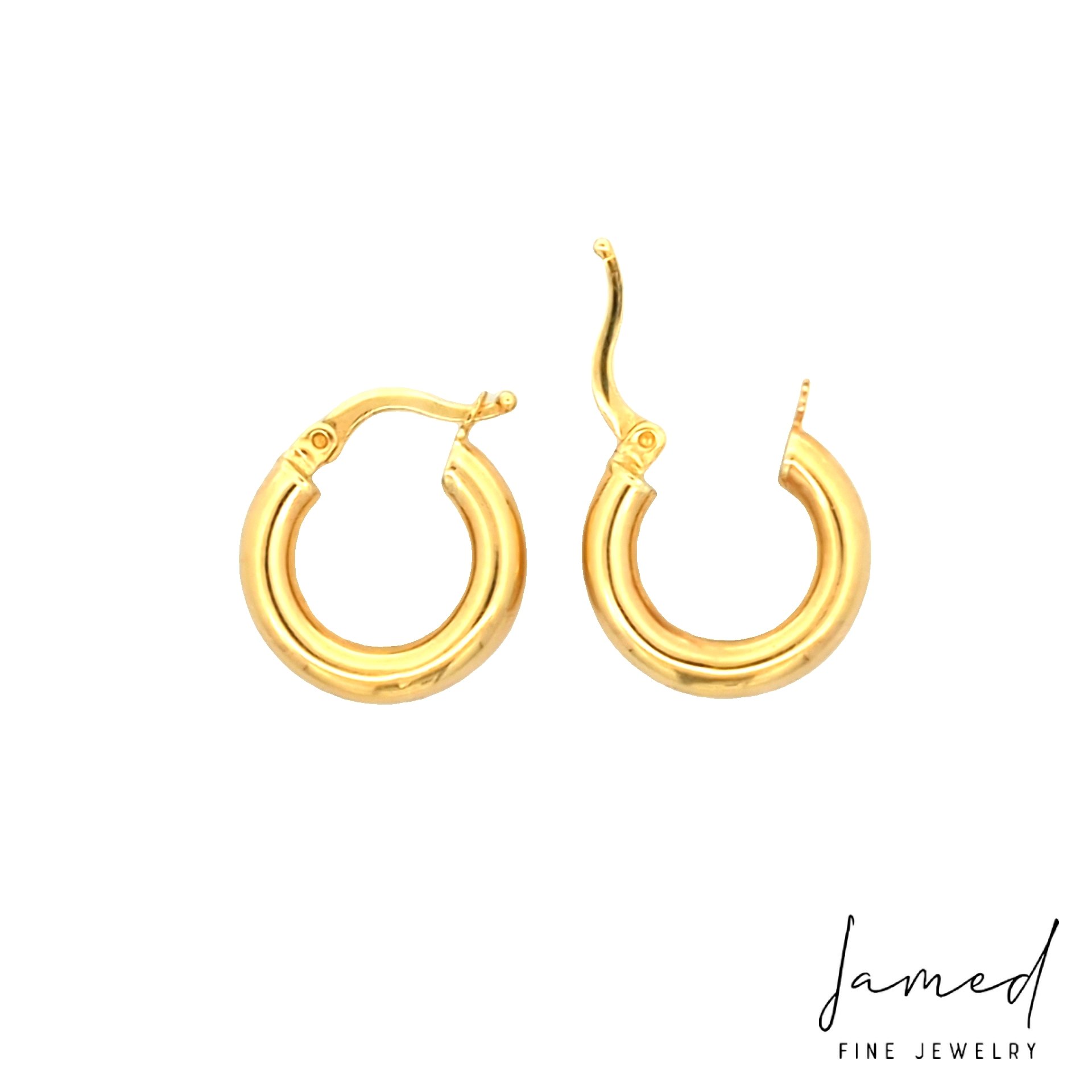 Plain Huggies Earring in Yellow Gold